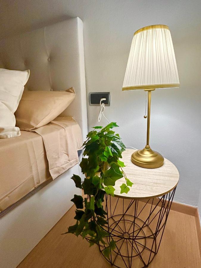 Room Con Bano Privado Sagrada Familia Barcelona Exterior foto